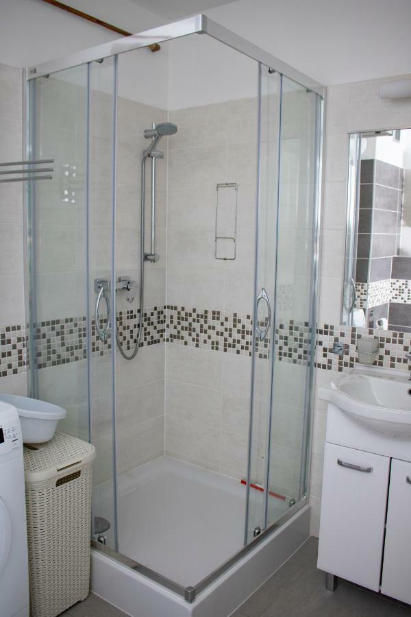 Apartament Z Ogrodkiem تشوستش المظهر الخارجي الصورة